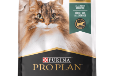 Give Mature Cats with Allergies Specialized Nutrition with Purina Pro Plan LiveClear Allergen Reducing Mature
